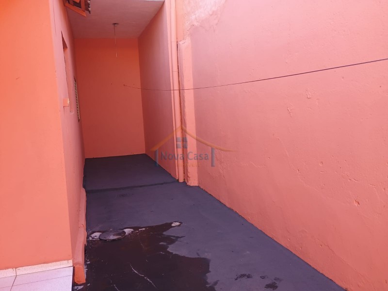 Casa para alugar com 2 quartos, 45m² - Foto 5