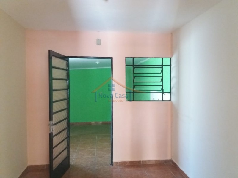 Casa para alugar com 2 quartos, 70m² - Foto 9