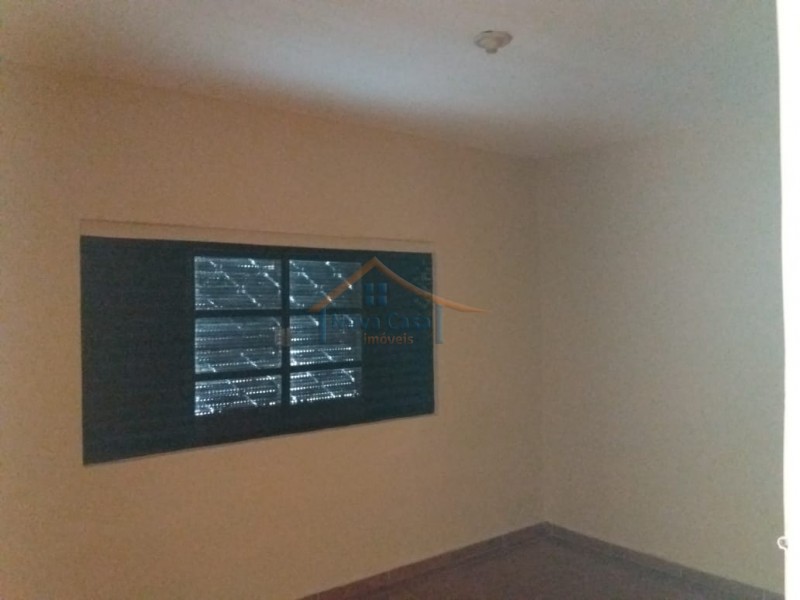 Casa para alugar com 2 quartos, 70m² - Foto 1