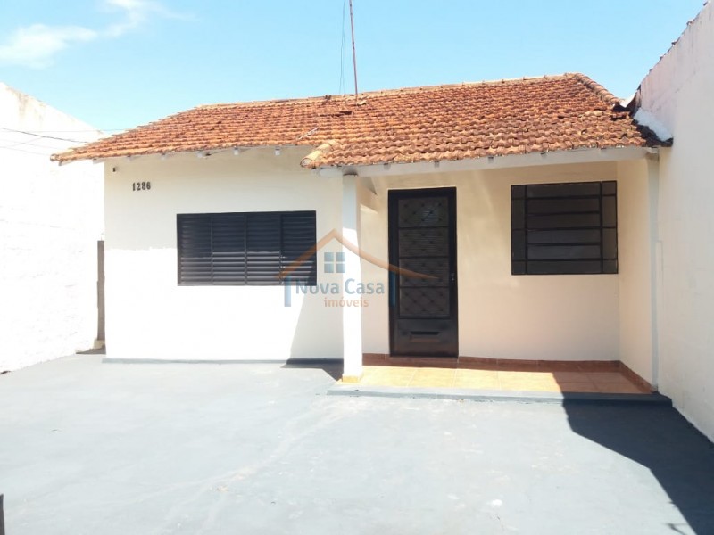 Casa para alugar com 2 quartos, 70m² - Foto 7