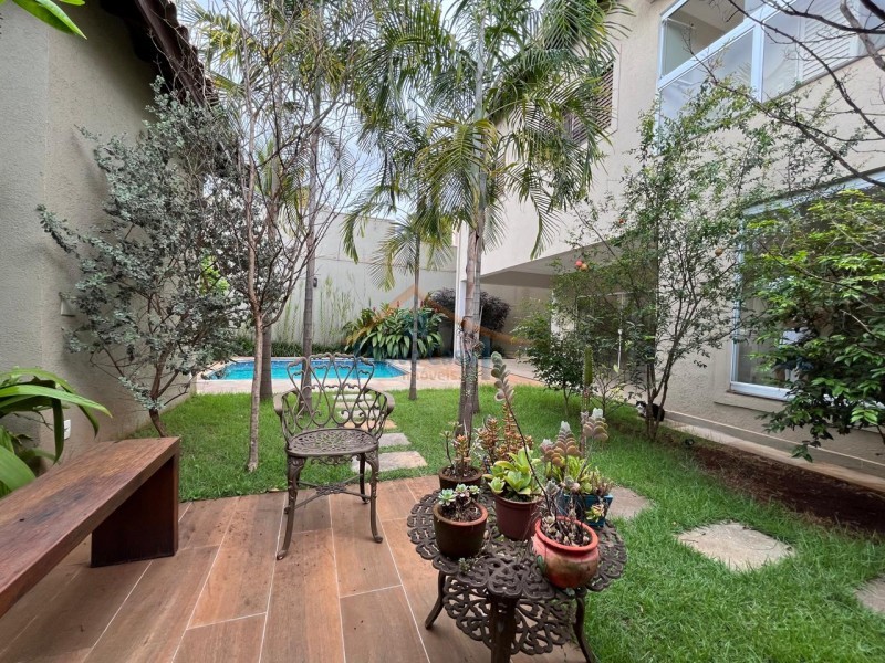 Casa à venda com 3 quartos, 346m² - Foto 23