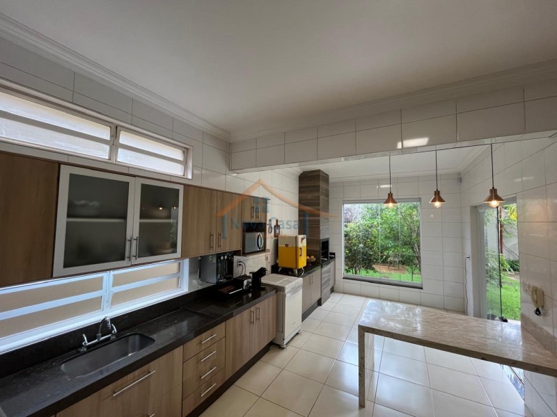 Casa à venda com 3 quartos, 346m² - Foto 19