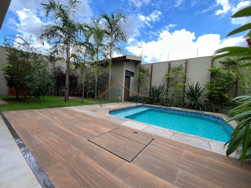 Casa à venda com 3 quartos, 346m² - Foto 15