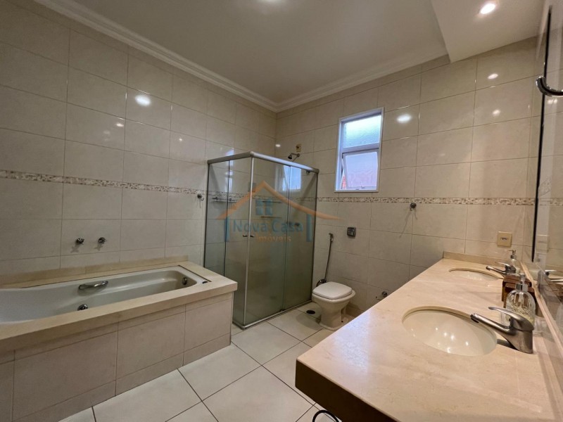 Casa à venda com 3 quartos, 346m² - Foto 21