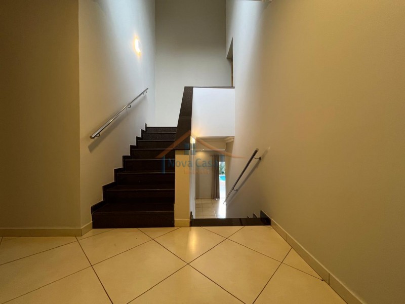 Casa à venda com 3 quartos, 346m² - Foto 2