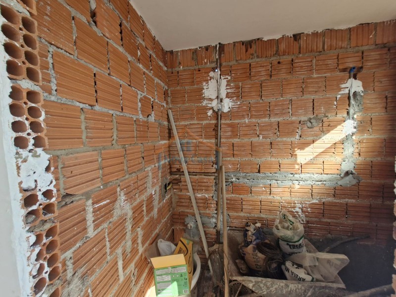 Sobrado à venda com 5 quartos, 200m² - Foto 9