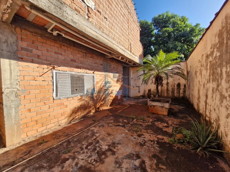 Sobrado à venda com 5 quartos, 200m² - Foto 38