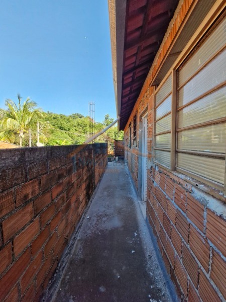 Sobrado à venda com 5 quartos, 200m² - Foto 5